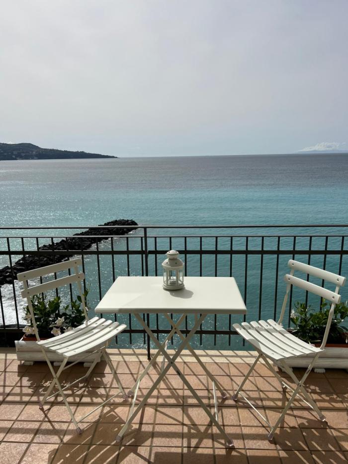 One bedroom Apartment with sea view terrace